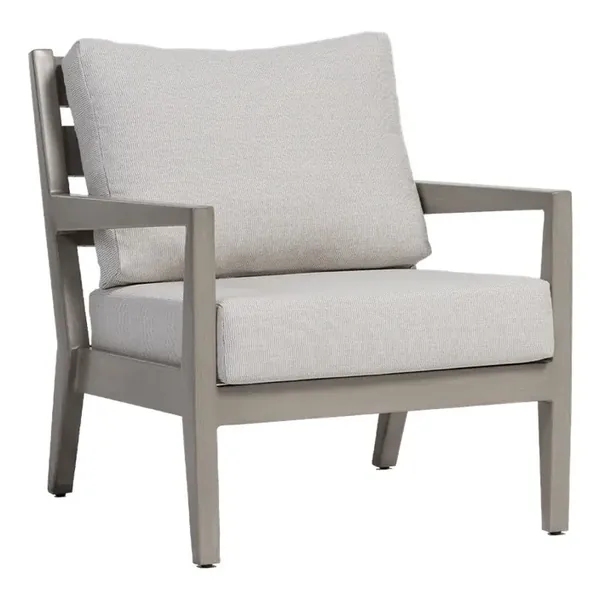 Ravton Club Chair
